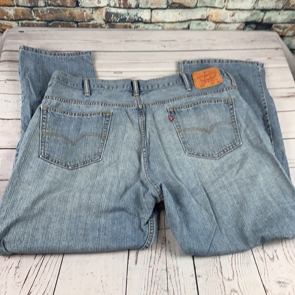 Levi's Other - Levis "569" straight leg blue leans size 42